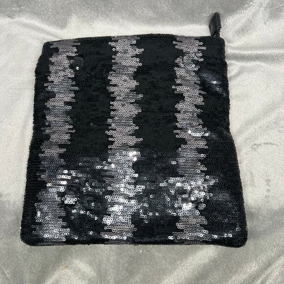 BCBGeneration Black and Silver Sequin Fold Over Clutch Zippered Closure - Picture 5 of 11